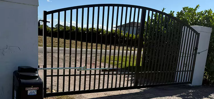 Driveway Fence Repair Mason